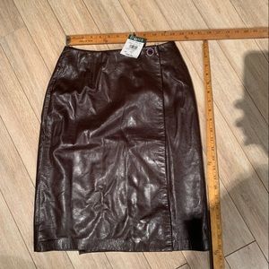 NWT Danier Leather Skirt Size 4 coffee brown vintage early 200s